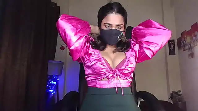 Black-Pearll online show from March 28, 6:14 am