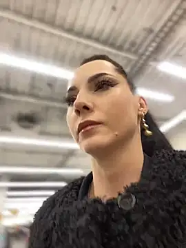 Roxana-Sexy online show from February 2, 6:14 am