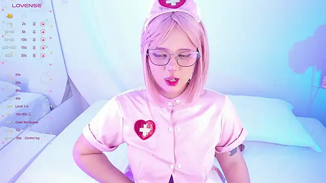 NanaOsaky online show from October 9, 12:06 pm