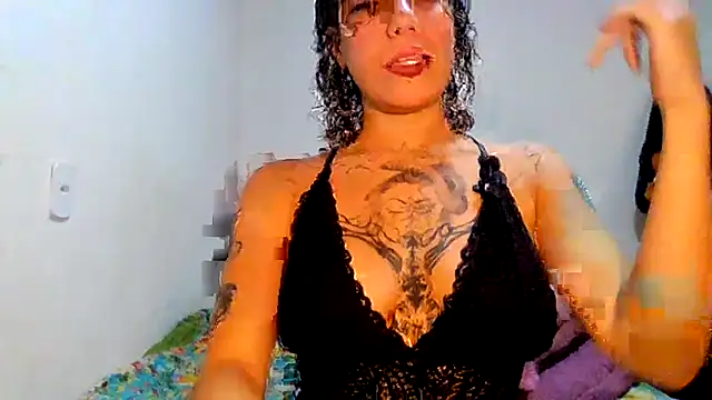 Submersidollx online show from May 6, 12:31 pm