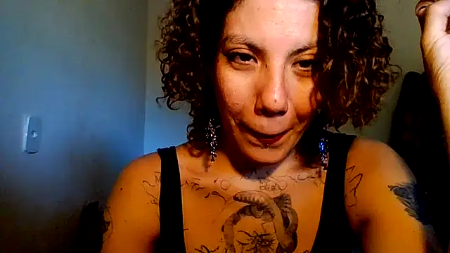 Submersidollx online show from April 30, 6:59 pm