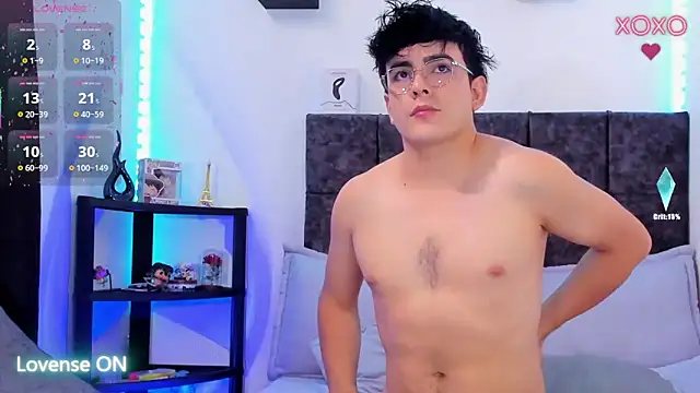 nolan twink1 online show from March 11, 5:40 pm