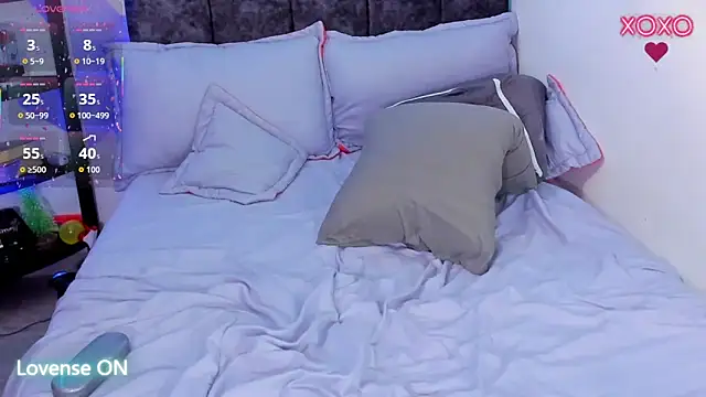 nolan twink1 online show from March 31, 5:37 pm