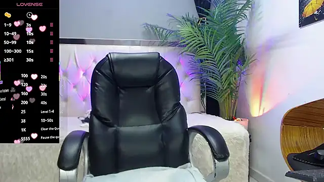 nolan twink1 online show from September 13, 5:35 pm