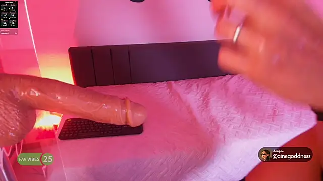 tatiana monroe online show from September 13, 1:55 pm