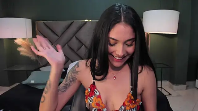 Mia Elowen online show from March 23, 1:42 am