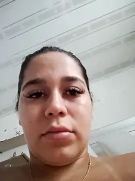 Snapshot of LaurenWelly_ chatting on October 8, 10:21 pm LaurenWelly online show from October 8, 10:21 pm