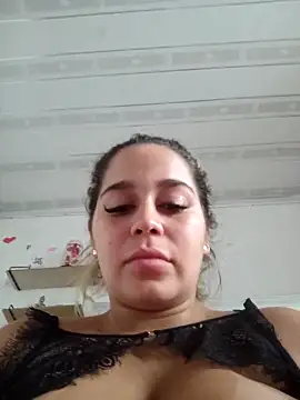 LaurenWelly  online show from December 20, 7:28 pm