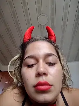 LaurenWelly  online show from November 20, 6:08 pm