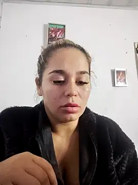 LaurenWelly  online show from December 1, 9:54 am