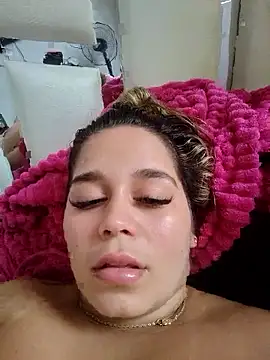 LaurenWelly  online show from January 7, 9:09 pm