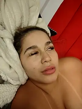 LaurenWelly  online show from November 28, 9:48 pm