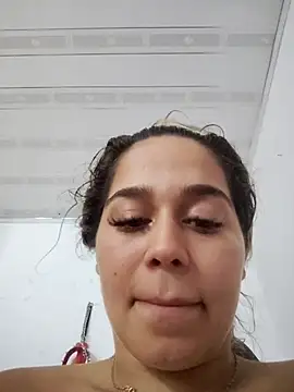 LaurenWelly  online show from February 22, 9:16 pm