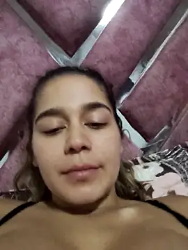 Snapshot of LaurenWelly_ chatting on March 2, 11:28 pm LaurenWelly online show from March 2, 11:28 pm