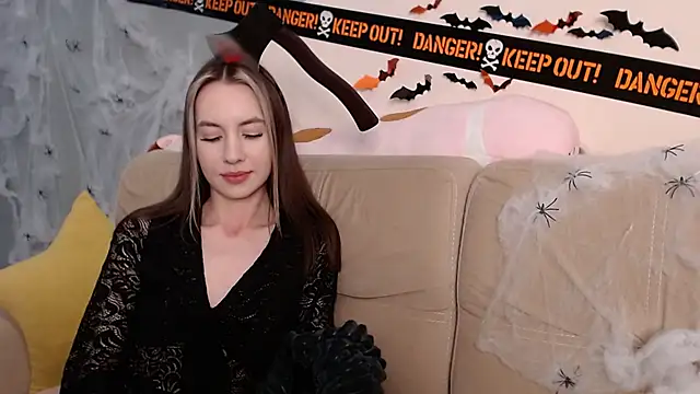 AmbrielHailey online show from November 1, 10:09 am