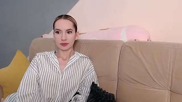 AmbrielHailey online show from October 26, 1:22 pm