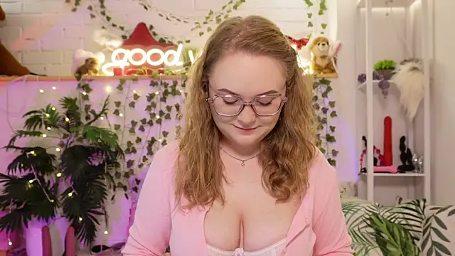 MonicaAsis online show from November 23, 5:23 pm