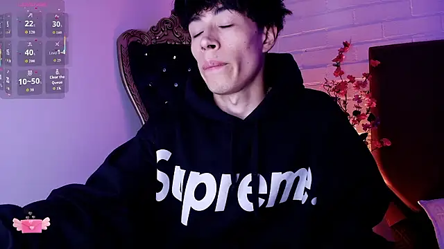 AndrewCooperrs online show from March 13, 7:52 pm