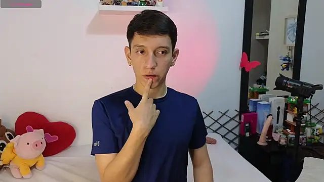 milky  boy  online show from February 10, 4:55 am