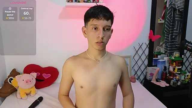 milky  boy  online show from November 14, 4:05 am