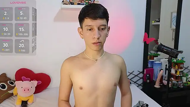 milky  boy  online show from March 3, 10:39 pm