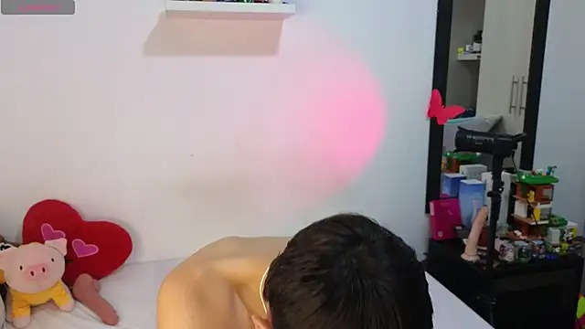 milky  boy  online show from April 19, 12:22 am