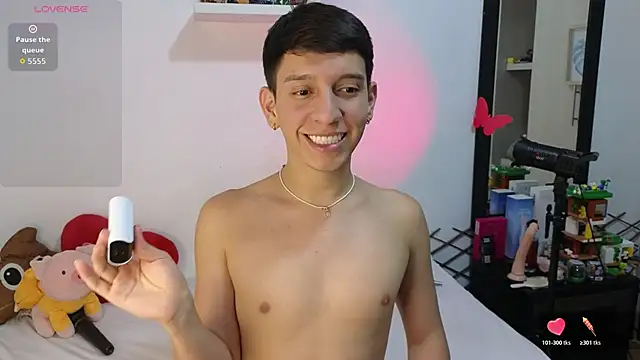 milky  boy  online show from March 7, 11:21 pm