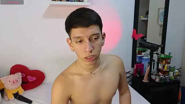 milky  boy  online show from March 27, 10:33 pm