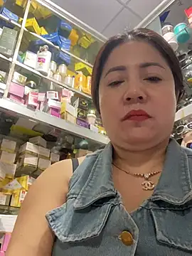 Snapshot of Cesywet chatting on March 22, 2:37 am Cesywet online show from March 22, 2:37 am