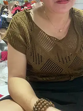 Snapshot of Cesywet chatting on September 22, 4:29 am Cesywet online show from September 22, 4:29 am