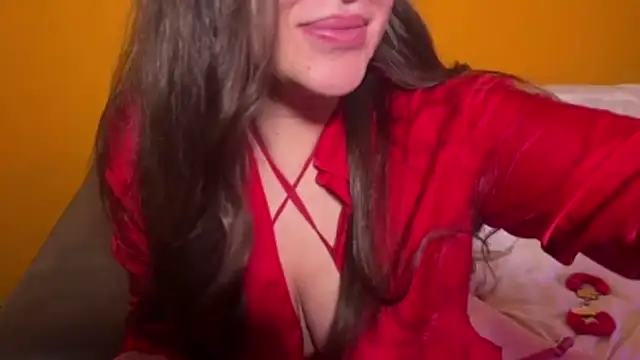 Elinatiranda online show from May 20, 10:18 pm