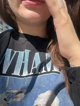 Elinatiranda online show from March 14, 1:06 pm