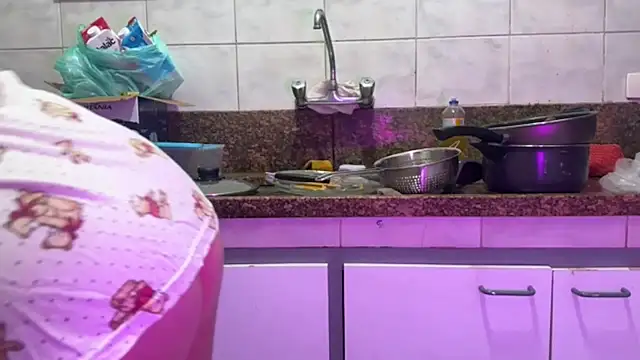 Elinatiranda online show from April 14, 10:04 pm