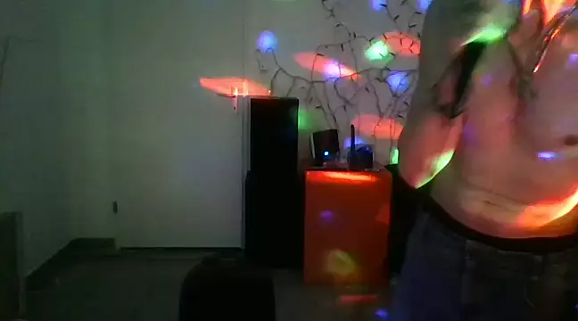 Snapshot of brunoguunot chatting on February 22, 10:20 pm brunoguunot online show from February 22, 10:20 pm