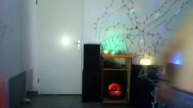 Snapshot of brunoguunot chatting on January 24, 11:12 pm brunoguunot online show from January 24, 11:12 pm