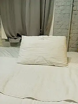 Rowena Vonnie online show from March 5, 10:44 am