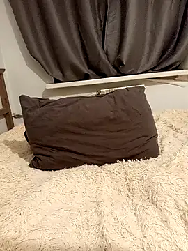 Rowena Vonnie online show from March 9, 11:14 pm