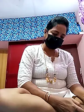 Snapshot of Tamil_sreelekha chatting on November 15, 4:33 pm Tamil sreelekha online show from November 15, 4:33 pm