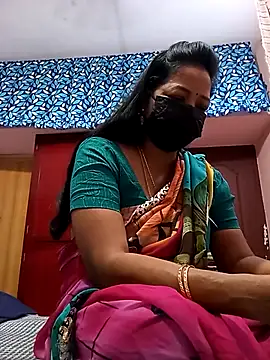 Snapshot of Tamil_sreelekha chatting on December 1, 4:30 pm Tamil sreelekha online show from December 1, 4:30 pm