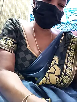 Snapshot of Tamil_sreelekha chatting on November 7, 4:55 pm Tamil sreelekha online show from November 7, 4:55 pm