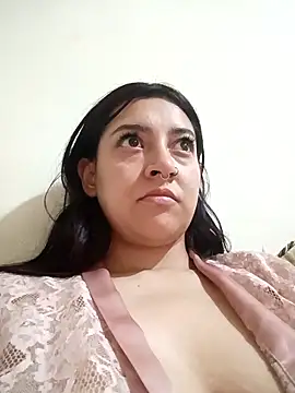 CORALINE GREYM online show from November 12, 1:54 am