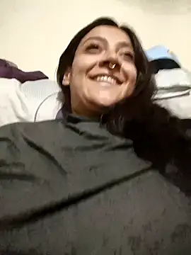 Snapshot of CORALINE_GREYM chatting on October 1, 3:44 am CORALINE GREYM online show from October 1, 3:44 am