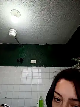 Snapshot of CORALINE_GREYM chatting on October 14, 11:22 am CORALINE GREYM online show from October 14, 11:22 am