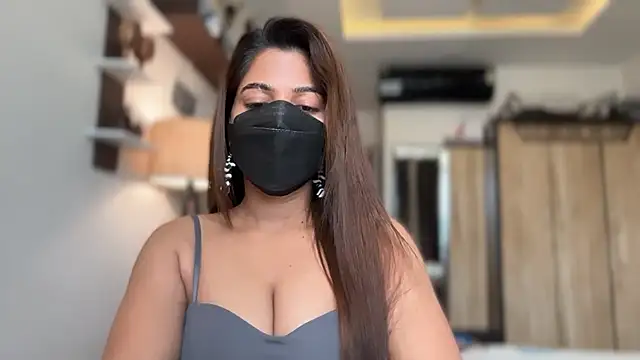 Hotty-Sana online show from April 14, 5:12 am