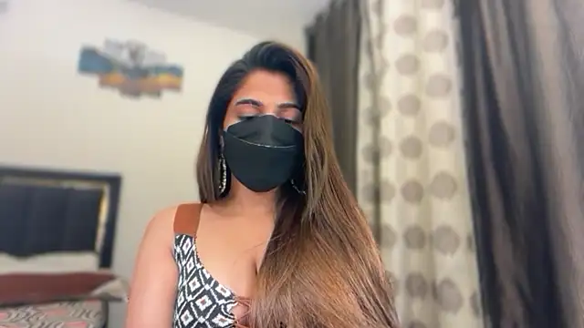 Hotty-Sana online show from April 30, 5:09 pm