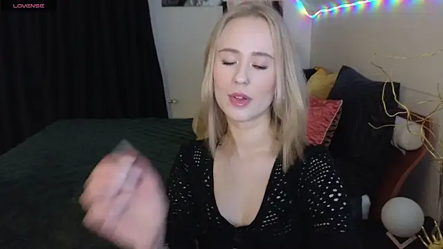 SashaBrooks online show from October 8, 6:08 pm