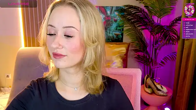 SashaBrooks online show from February 6, 2:13 pm