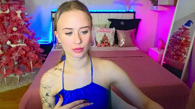 SashaBrooks online show from December 18, 2:10 pm