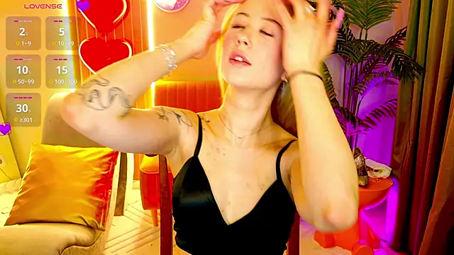 SashaBrooks online show from February 23, 2:06 pm