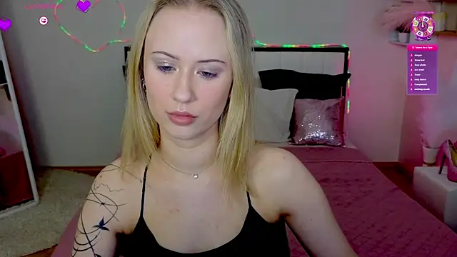 SashaBrooks online show from April 7, 2:08 pm